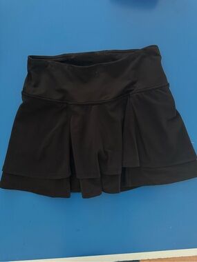 Iviva- Lululemon Tennis Skirt with Built-In Shorts. Like New. Size 10